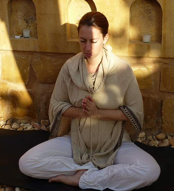 Viriam Kaur in meditation